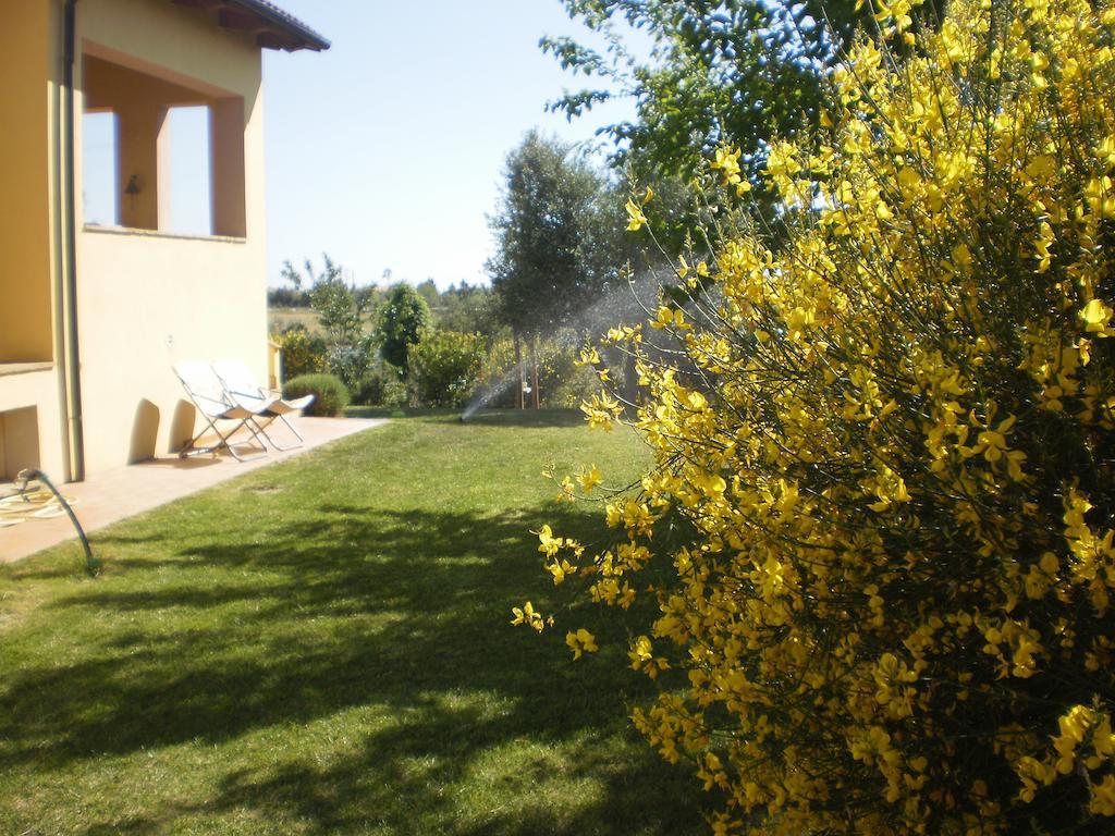 Locanda Degli Etruschi Montalto di Castro Bagian luar foto