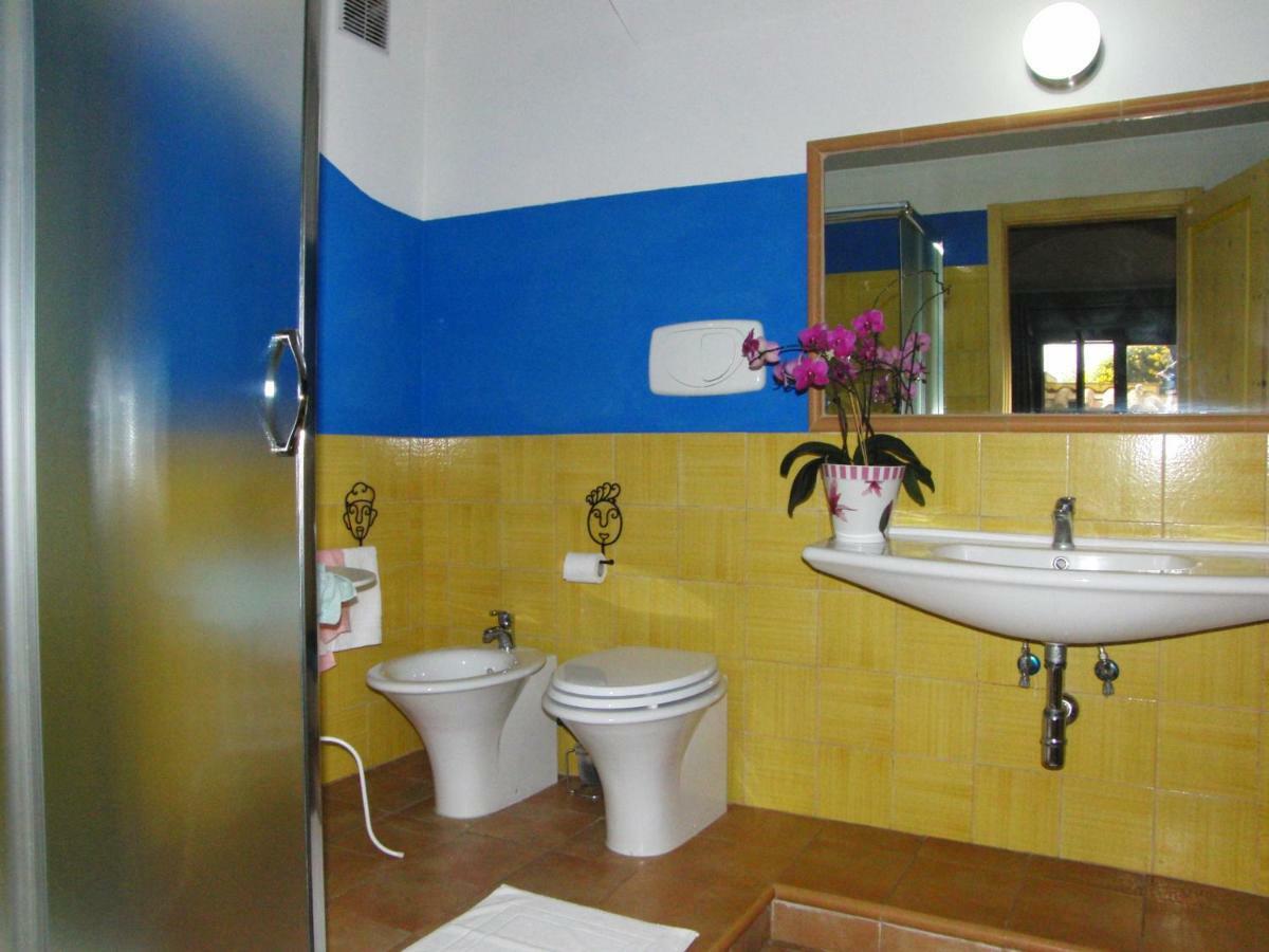 Locanda Degli Etruschi Montalto di Castro Bagian luar foto