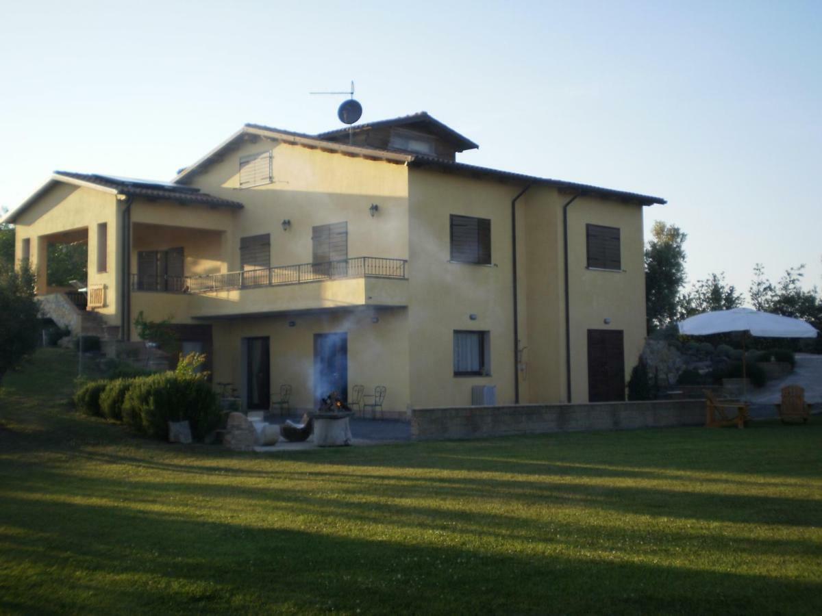 Locanda Degli Etruschi Montalto di Castro Bagian luar foto