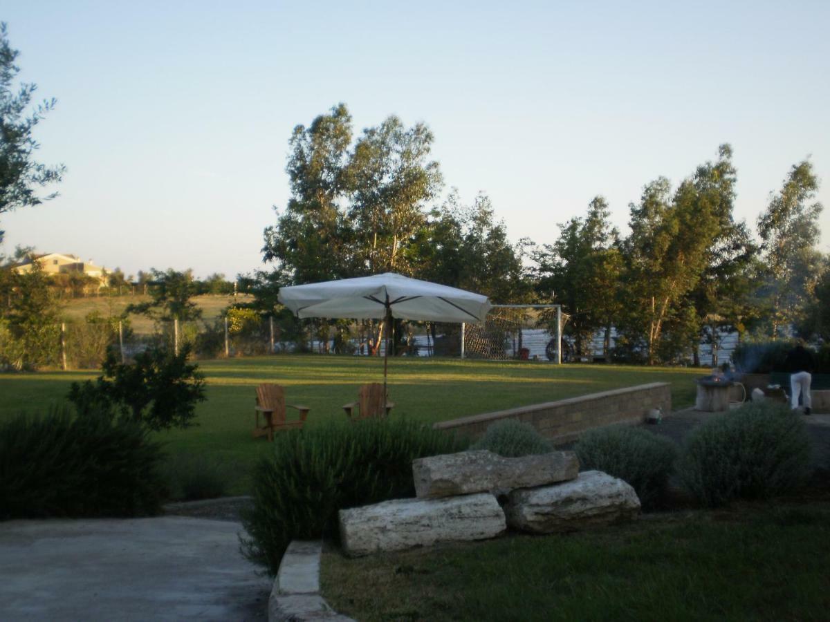 Locanda Degli Etruschi Montalto di Castro Bagian luar foto